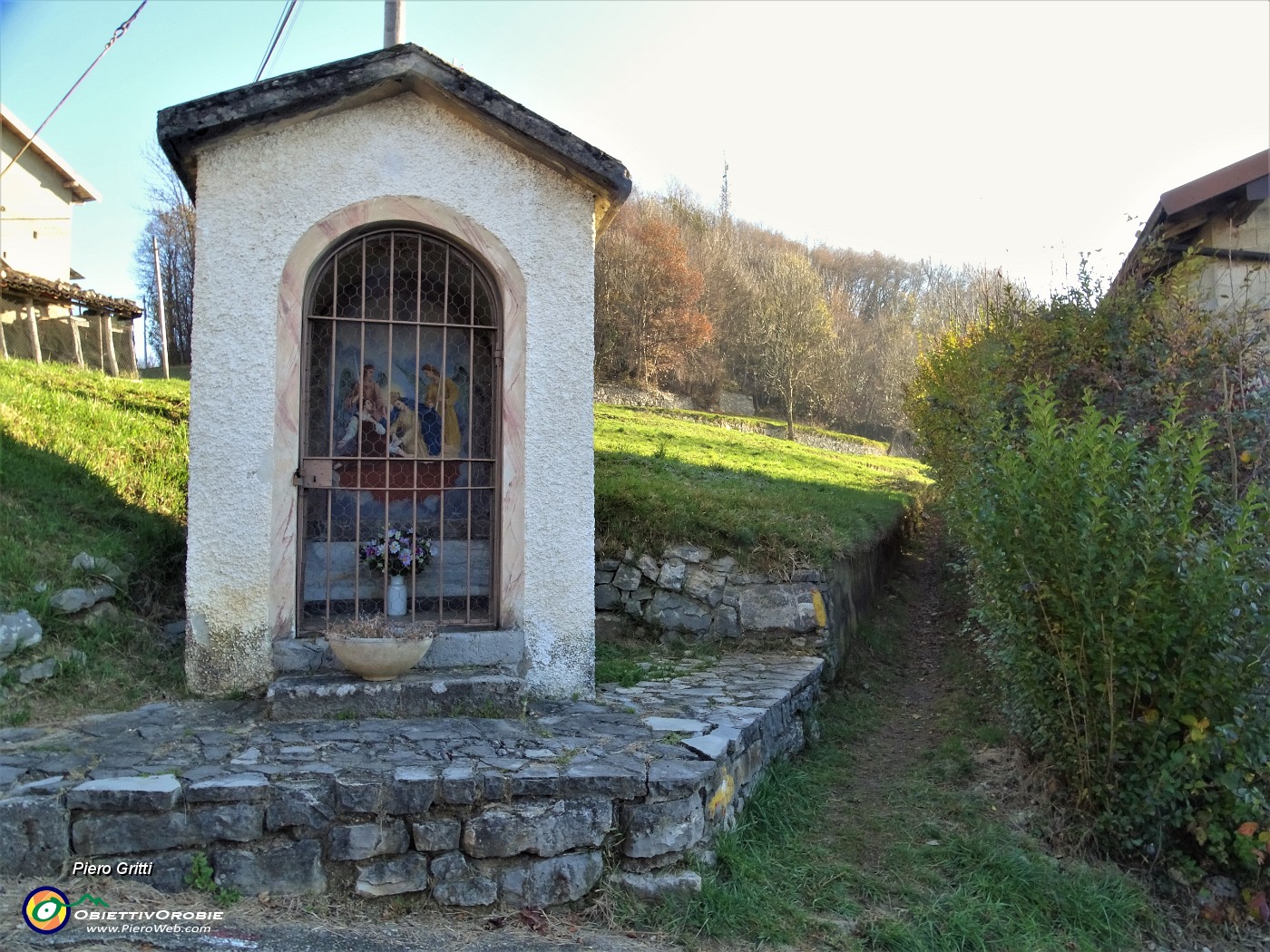 34 Oltre Pradelli in localita Torre santella Madonna della gamba.JPG